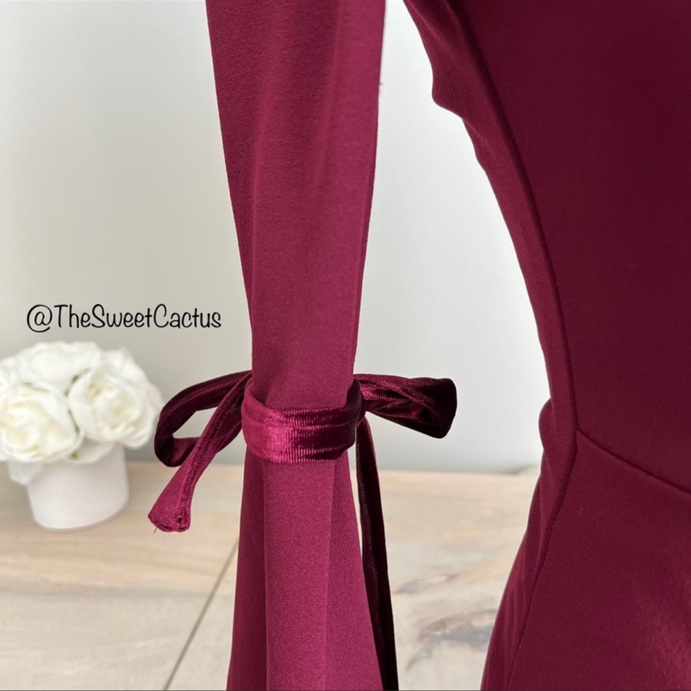 Lulu’s Once In A While Bell Sleeve Velvet Tie V Neck Mini Dress XS Dark Red - Picture 5 of 17